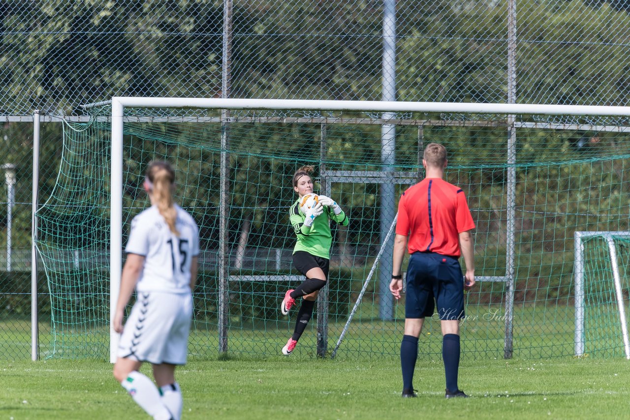 Bild 102 - F SV Henstedt Ulzburg II - SSC Hagen Ahrensburg : Ergebnis: 0:4